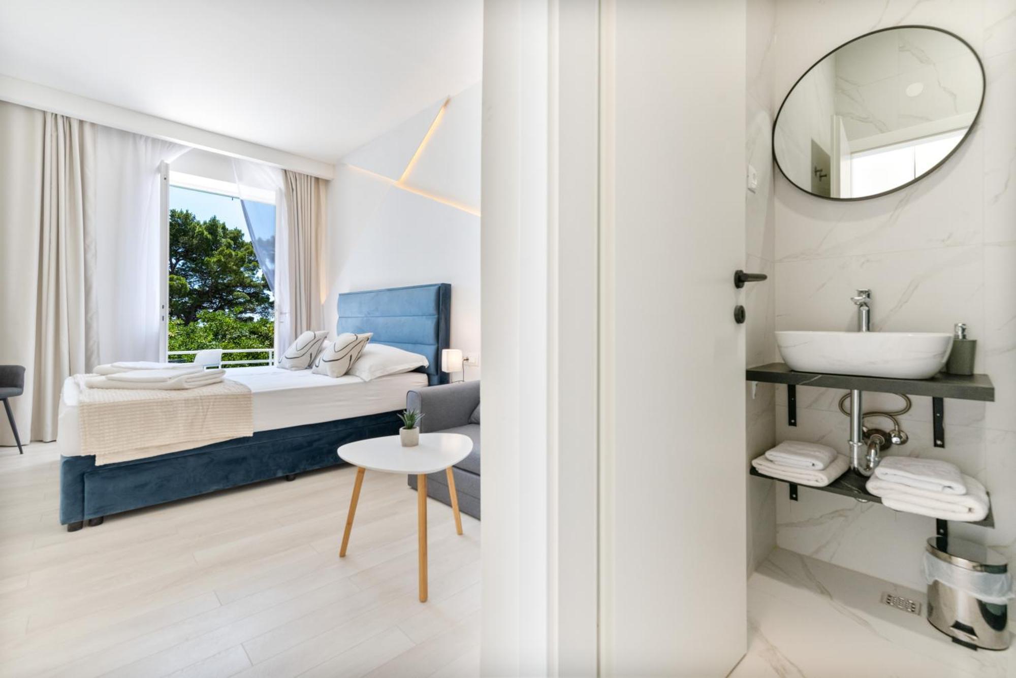Aurora Beachfront Luxury Rooms&Suites Brela Exterior foto