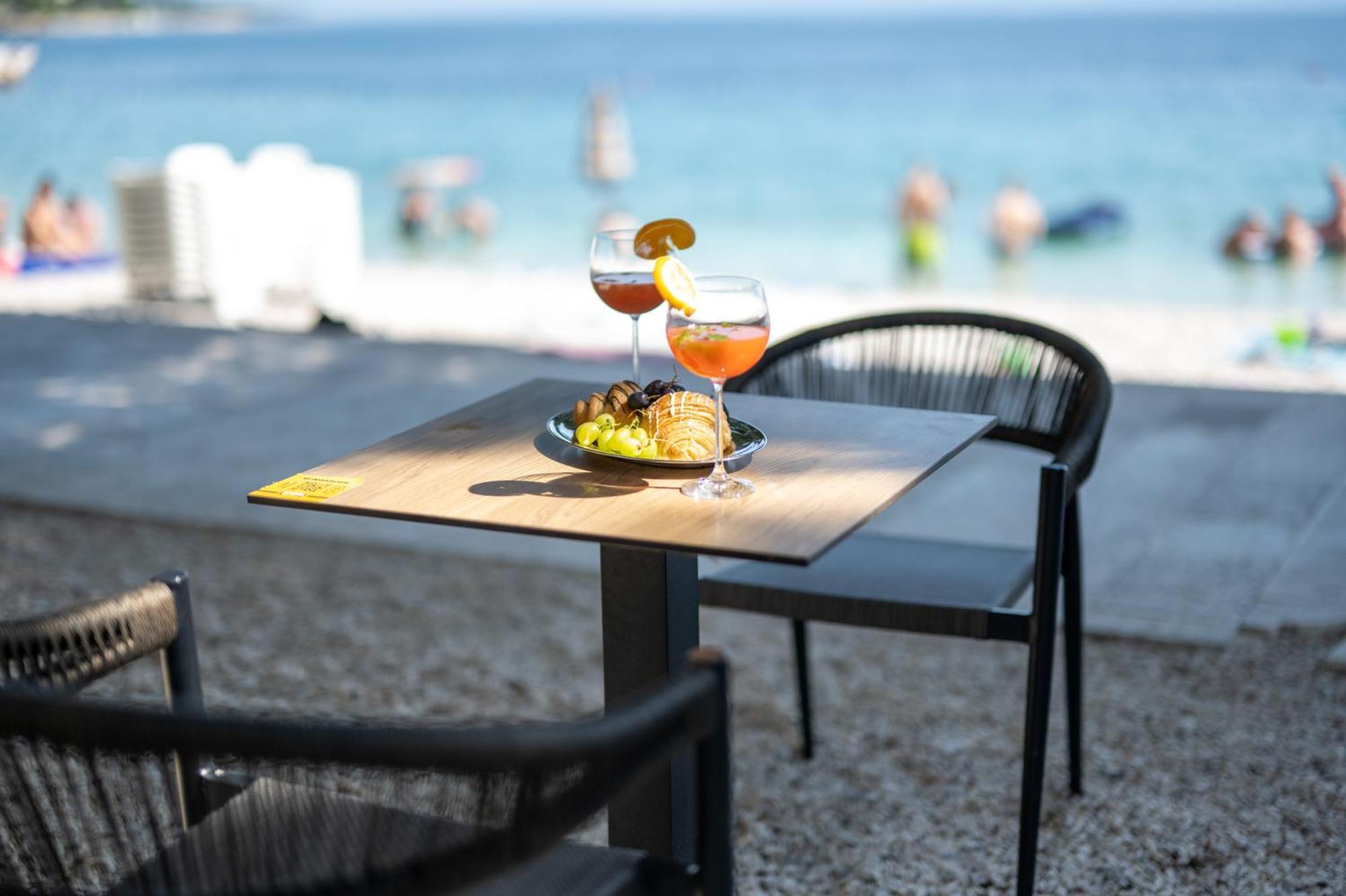 Aurora Beachfront Luxury Rooms&Suites Brela Exterior foto